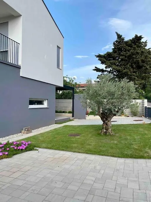 Villa Ida Punat 0*,  Croatia